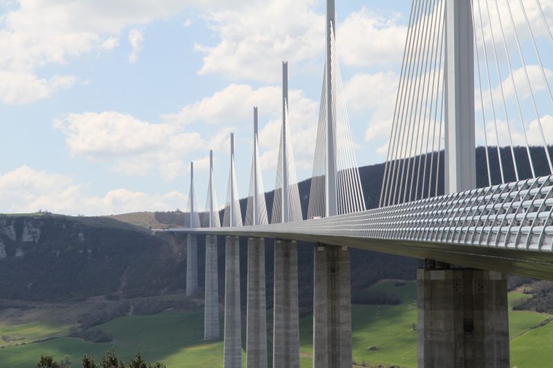 Viaduc de Millau - France - Monsieur Pontfrais Viaduc de Millau - France - Monsieur Pontfrais